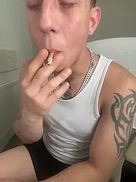 Snapshot of TitanNoir chatting on 04.04.26 TitanNoir online show from 04.04.26