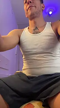 Snapshot of TitanNoir chatting on 04.11.26 TitanNoir online show from 04.11.26