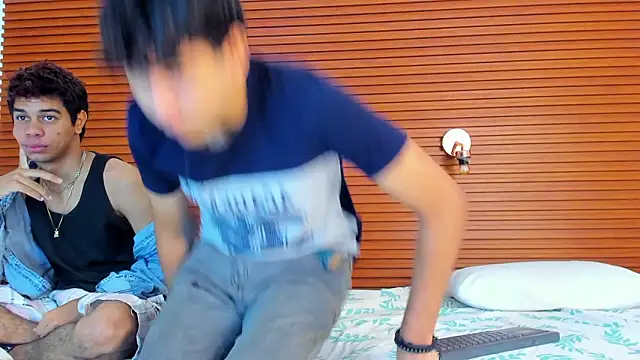 peakk twiinns online show from 03.05.26