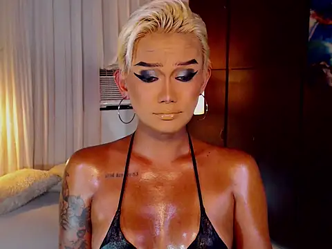 xXLustFullTransXx online show from 07.18.26