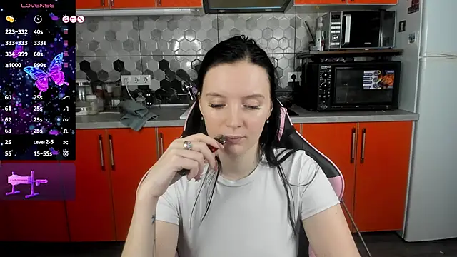 Mary Blu online show from 01.17.25