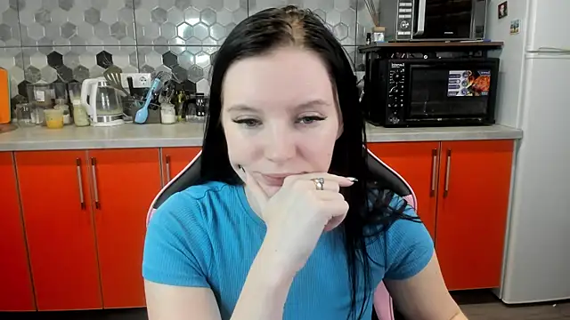 Mary Blu online show from 01.31.25