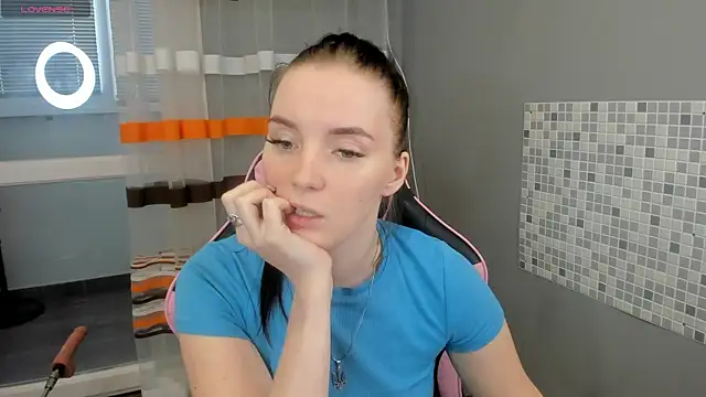 Mary Blu online show from 02.22.25