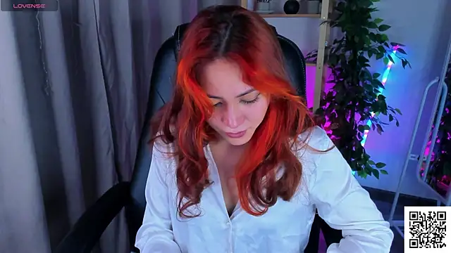 Alishha Sky online show from 04.20.26