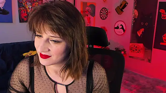 Snapshot of EmmaWheelers chatting on 03.23.26 EmmaWheelers online show from 03.23.26