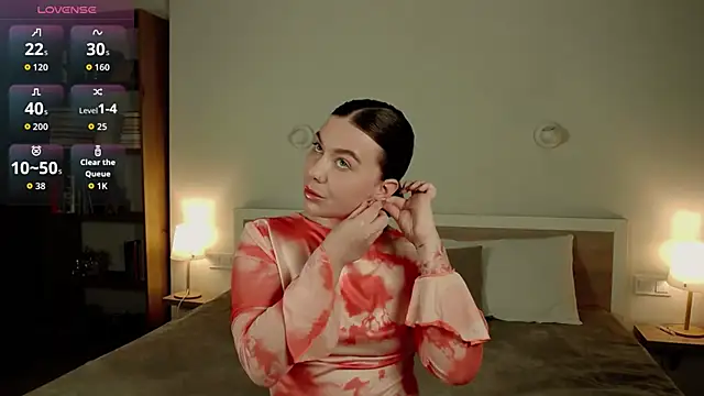 HermioneMoon online show from 04.19.26