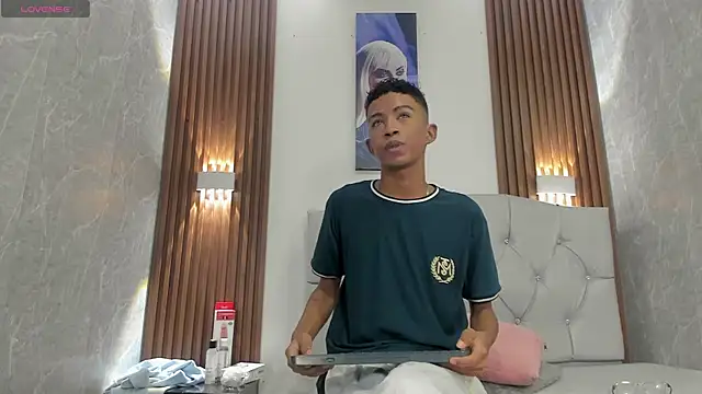 patrick lovee online show from 04.07.26