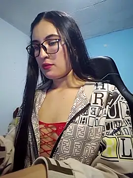 Cataa Hill online show from 04.04.26