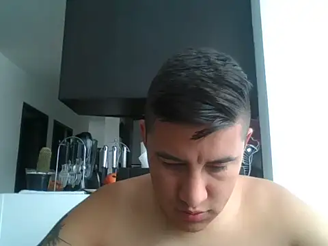 Snapshot of Sneyd10 chatting on 03.04.26 Sneyd10 online show from 03.04.26