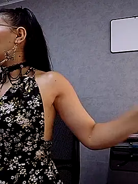 Snapshot of jaade_doll chatting on 03.03.26 jaade doll online show from 03.03.26