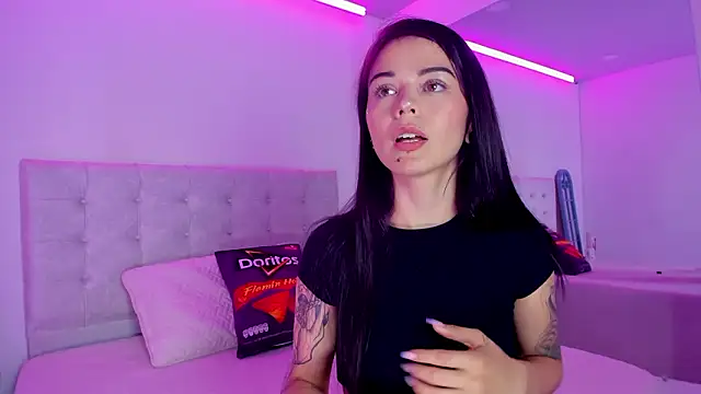 Vanessa cruz 18 online show from 03.24.26