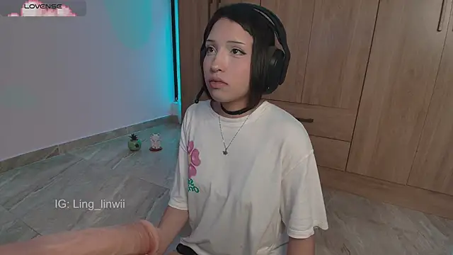 ling meow online show from 06.14.26