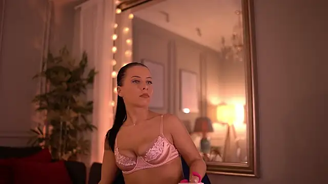 RebbecaRey online show from 04.05.26