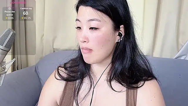 Tavie1744 online show from 05.14.26