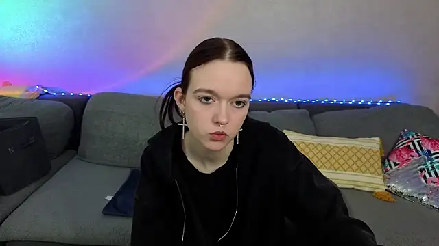 SunyLily online show from 05.08.26