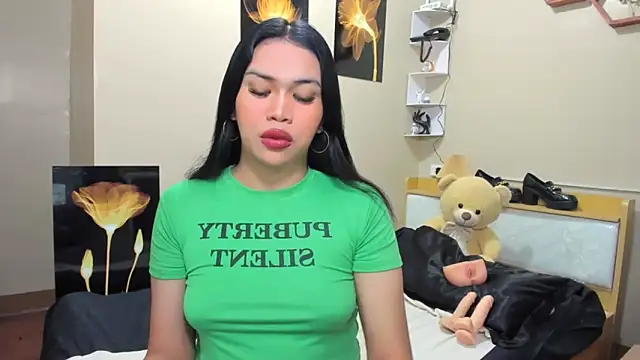 hugecelestina online show from 04.07.26