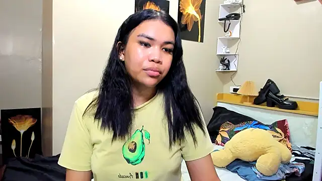 hugecelestina online show from 04.17.26