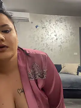 julietalovee online show from 03.14.26