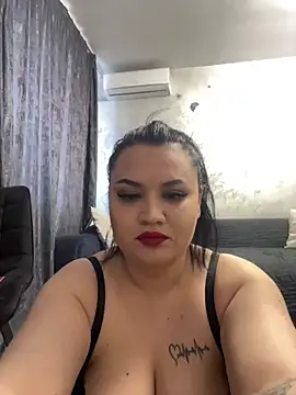 julietalovee online show from 03.25.26