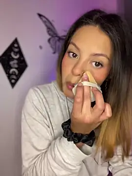 Ame Desire online show from 04.11.26