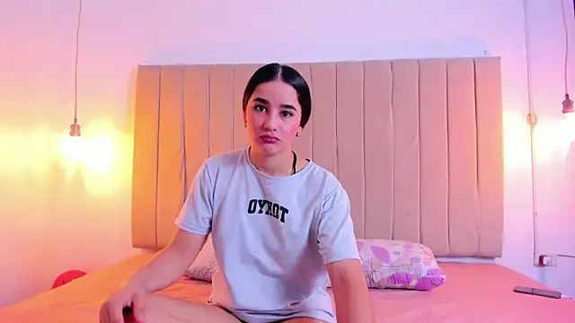 karina foxi online show from 03.18.26