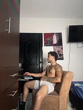 Snapshot of Kenny_romano chatting on 06.15.26 Kenny romano online show from 06.15.26