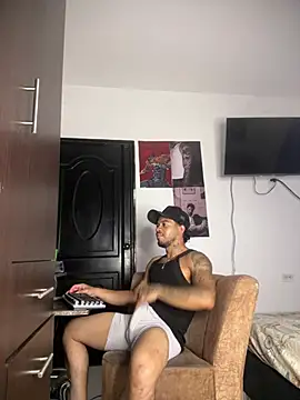 Snapshot of Kenny_romano chatting on 07.13.26 Kenny romano online show from 07.13.26