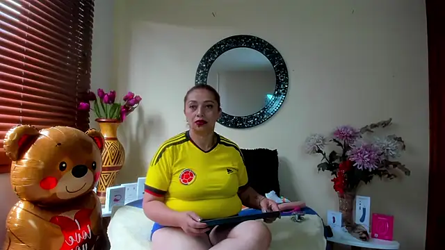 Maye Milf  online show from 03.28.26