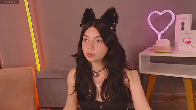 Im Elaris online show from 04.13.26