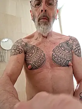 XXX666HEIL online show from 03.26.26