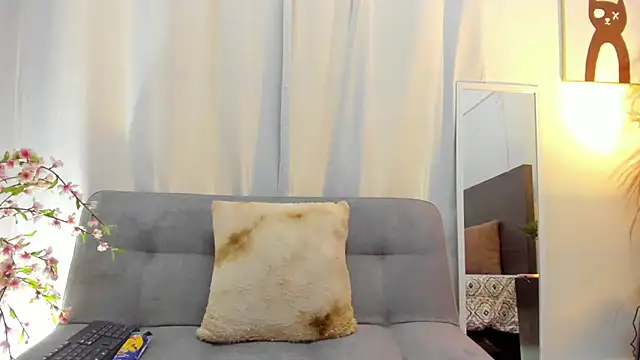 KahiaSmith online show from 07.16.26