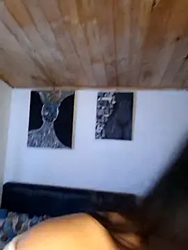 xanthenyx  online show from 04.05.26