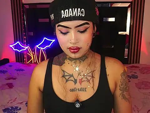 LauriInk1 online show from 04.16.26