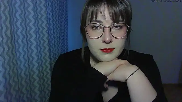 Snapshot of ClaraHard chatting on 05.18.26 ClaraHard online show from 05.18.26