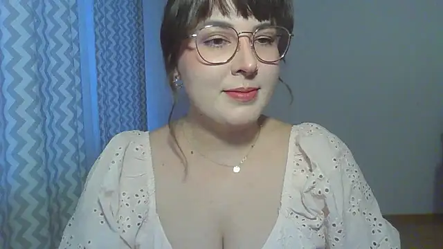 ClaraHard online show from 06.10.26
