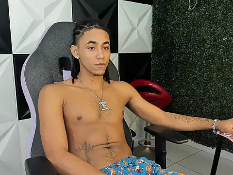 taylor bigdick18 online show from 04.11.26