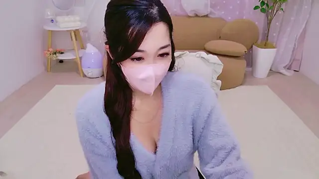 YURIKAsan  online show from 04.01.26