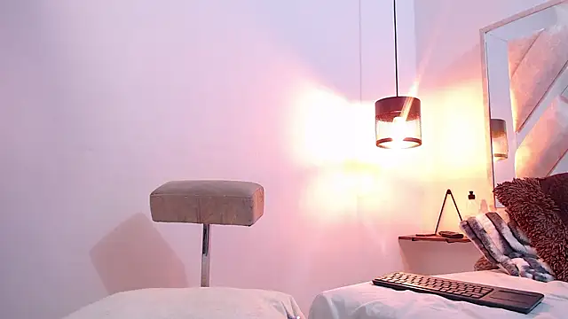 Sussana Wild online show from 03.21.26