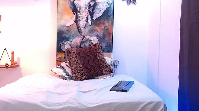 Sussana Wild online show from 03.30.26