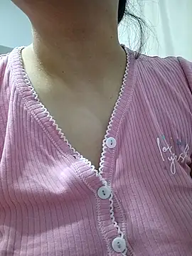 Emi hot1 online show from 03.13.26