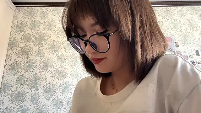 Bella Voraesynd online show from 03.05.26