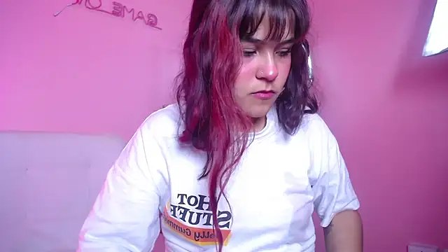 Snapshot of Nami_Velle chatting on 04.11.26 Nami Velle online show from 04.11.26