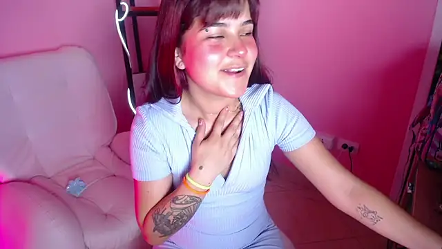 Snapshot of Nami_Velle chatting on 04.13.26 Nami Velle online show from 04.13.26