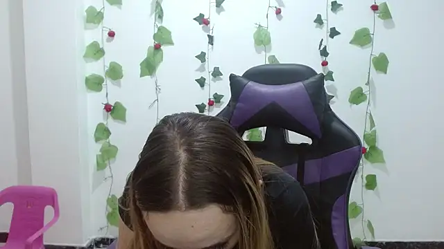 LiaRobertss  online show from 04.01.26