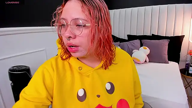 lil la skye online show from 04.03.26