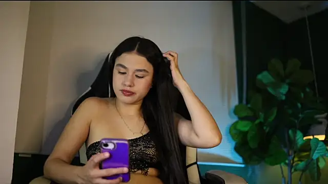 Danaa Rousee  online show from 06.13.26