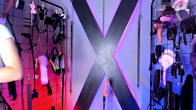 Cinthia Iris BDSM online show from 03.21.26