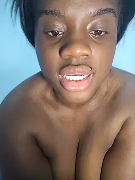 YourLiaa  online show from 03.20.26