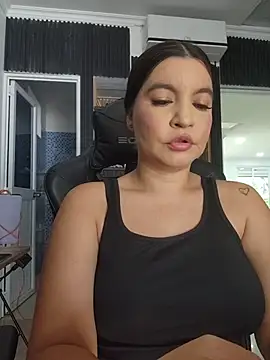 Pretty Julieta online show from 06.05.26