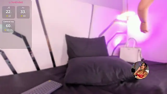 Kendall  evanss online show from 04.04.26